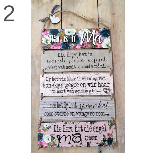 "What is a Mom?" Hanging board - Image 2